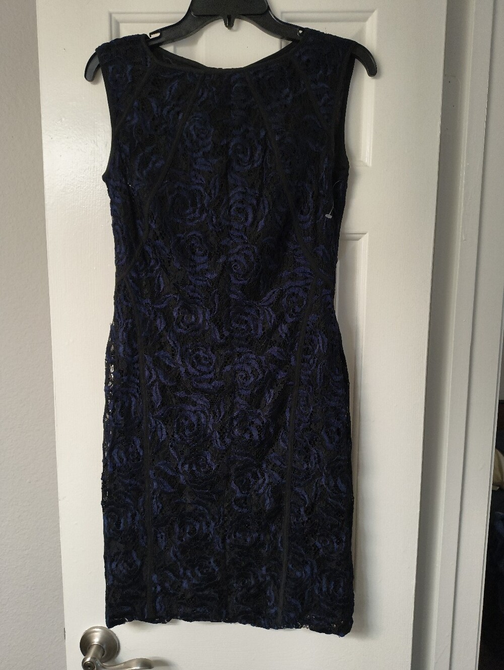 Ann Taylor Navy & Black Lace Sheath Dress – Size 4